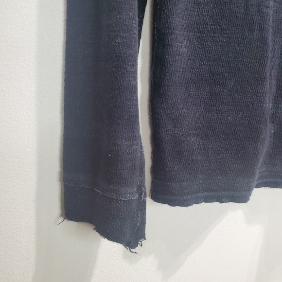 Affliction long sleeve Reversible skull waffle thermal long sleeve size med - Picture 3 of 13